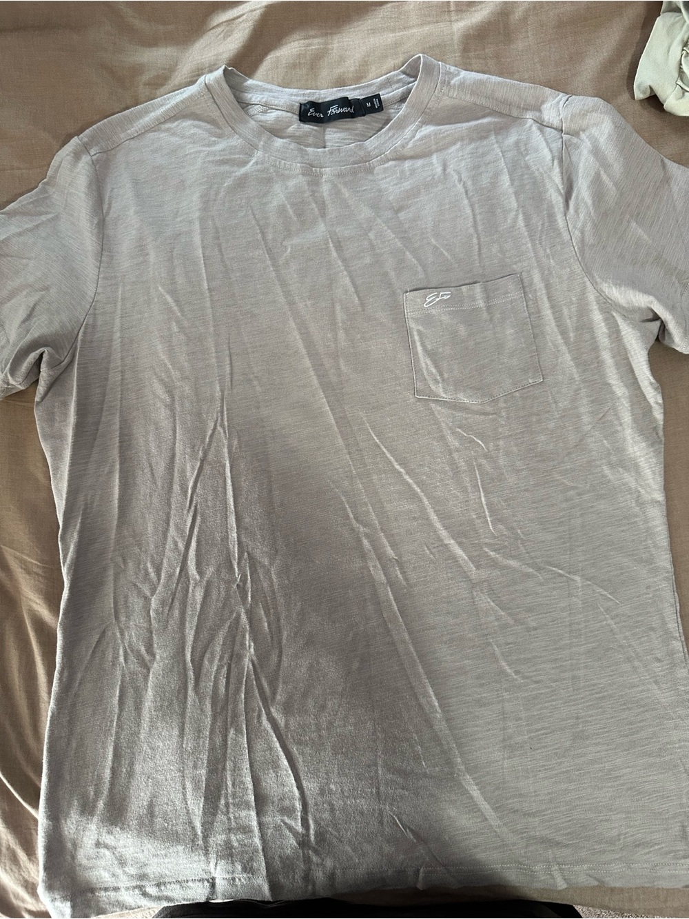 Ever Forward Men's Crew Neck Pocket T-Shirt in Light tan